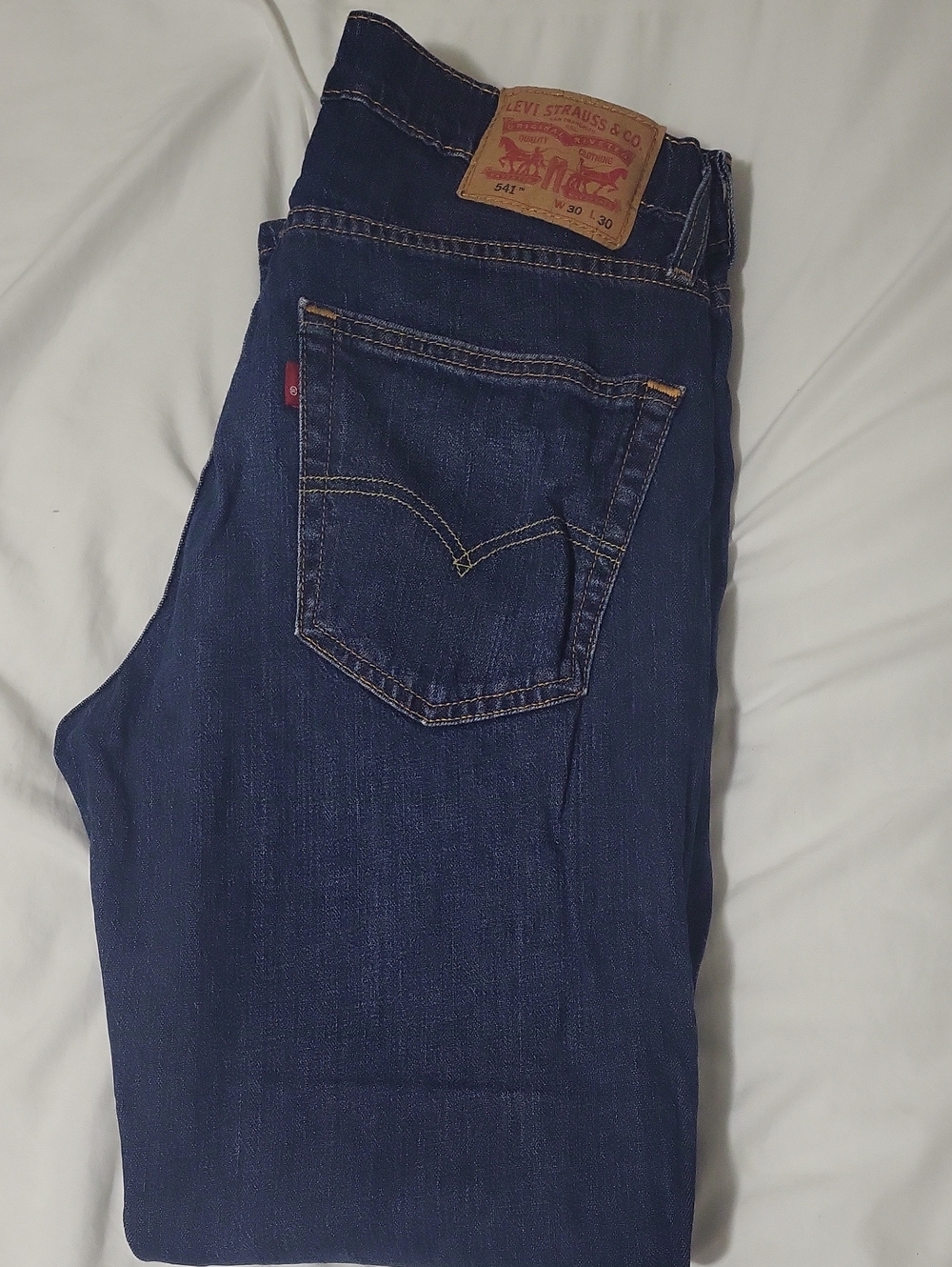 Levi's Dark Blue Skinny Jeans - Classic Pocket Stitch